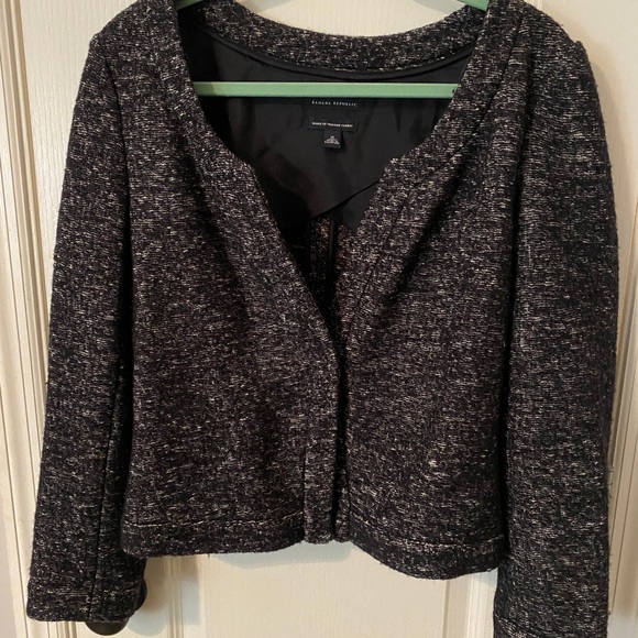Banana Republic Jackets & Blazers - Banana Republic Stuctured Wool Cardigan